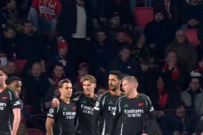 华体会网址-那不勒斯险胜多特蒙德，德布劳内乌龙送礼英超的简单介绍