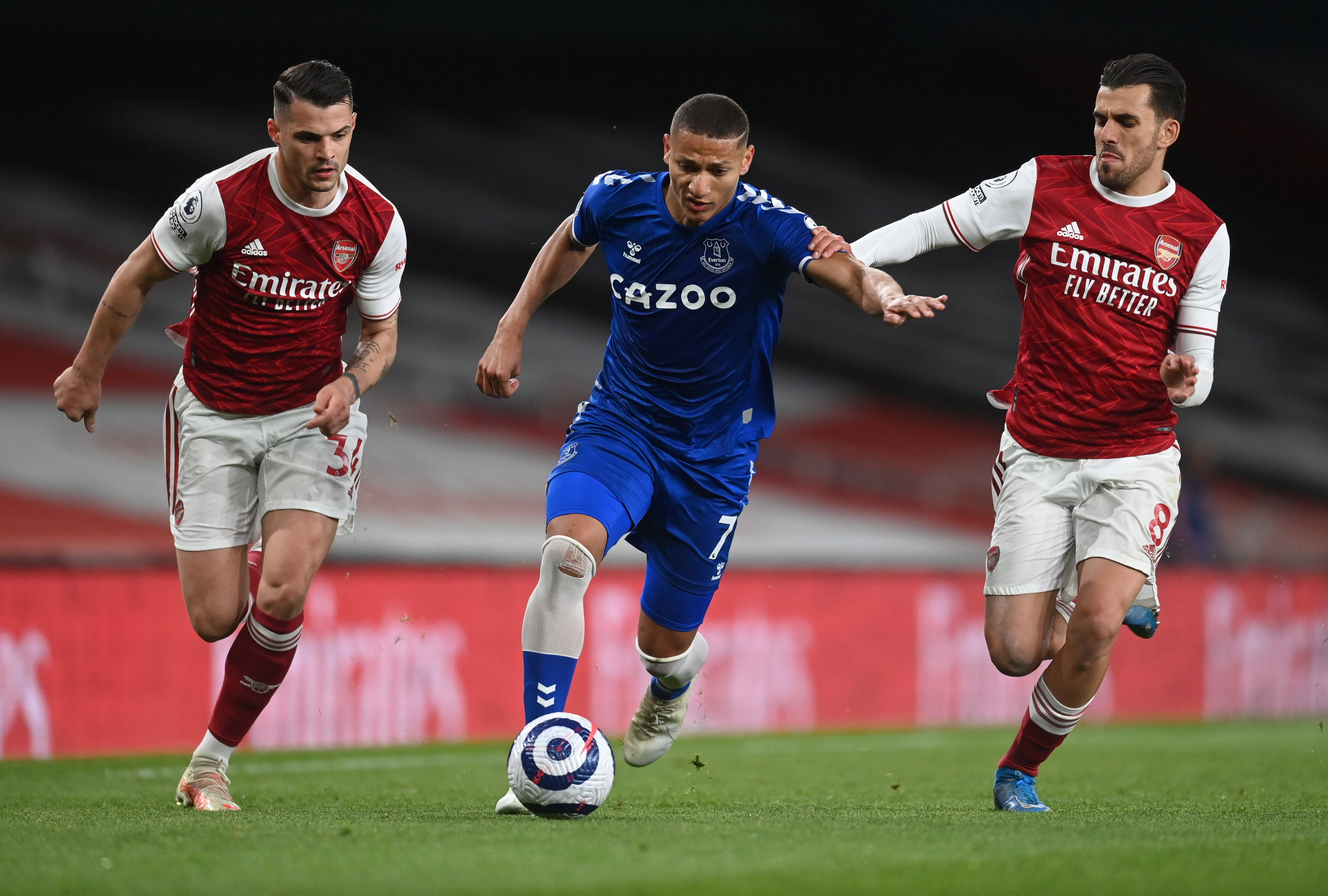 华体会hth-阿森纳绝杀多特蒙德,梅西补时绝平欧冠  第2张 华体会hth-阿森纳绝杀多特蒙德,梅西补时绝平欧冠  第2张