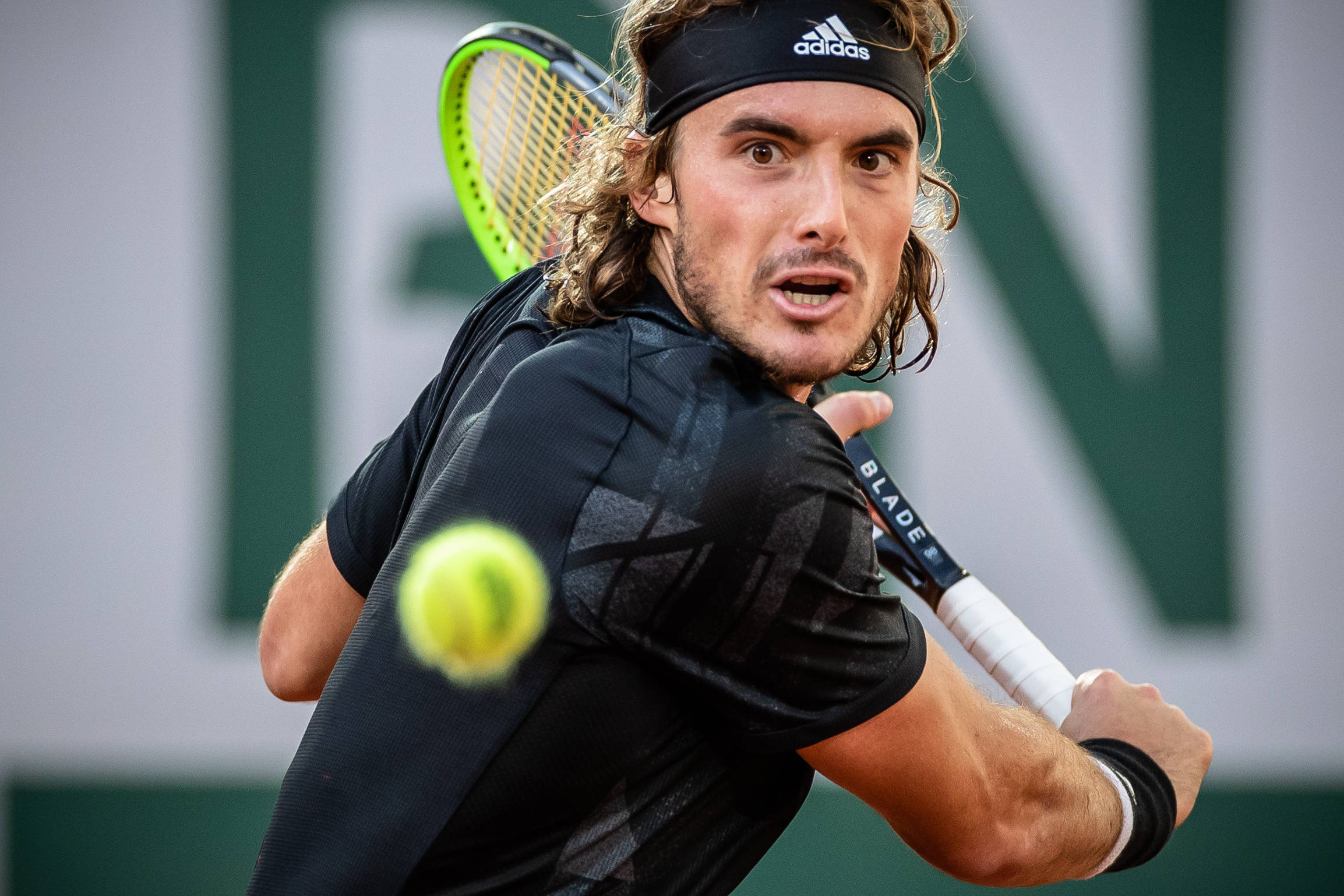 华体会-德国网球队翻盘美国网球队，西西帕斯一己之力扛起全队的简单介绍  第2张